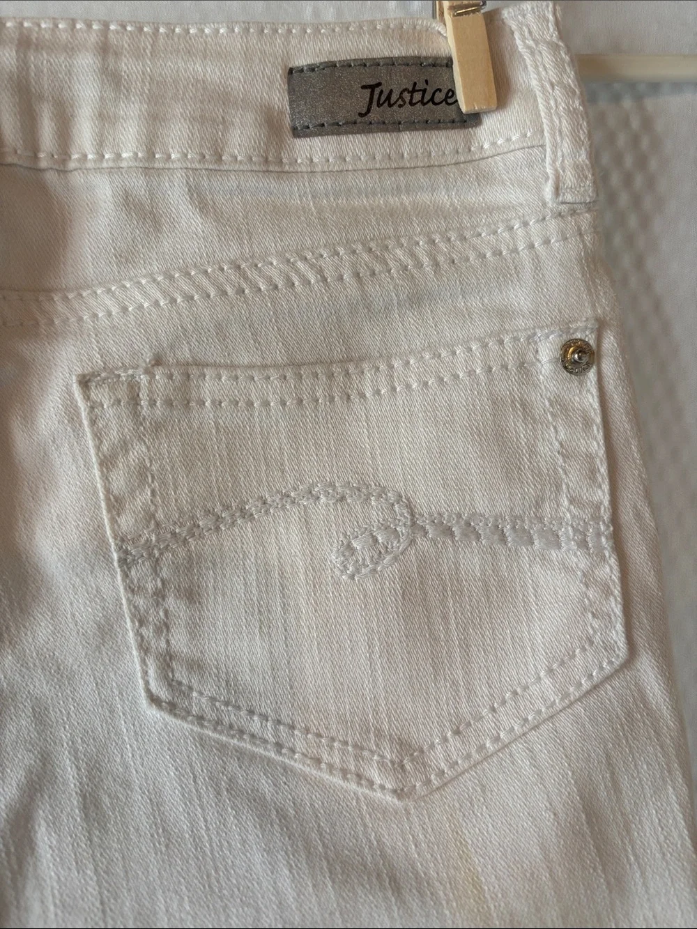 Girl’s Cream Denim Bermuda Shorts
